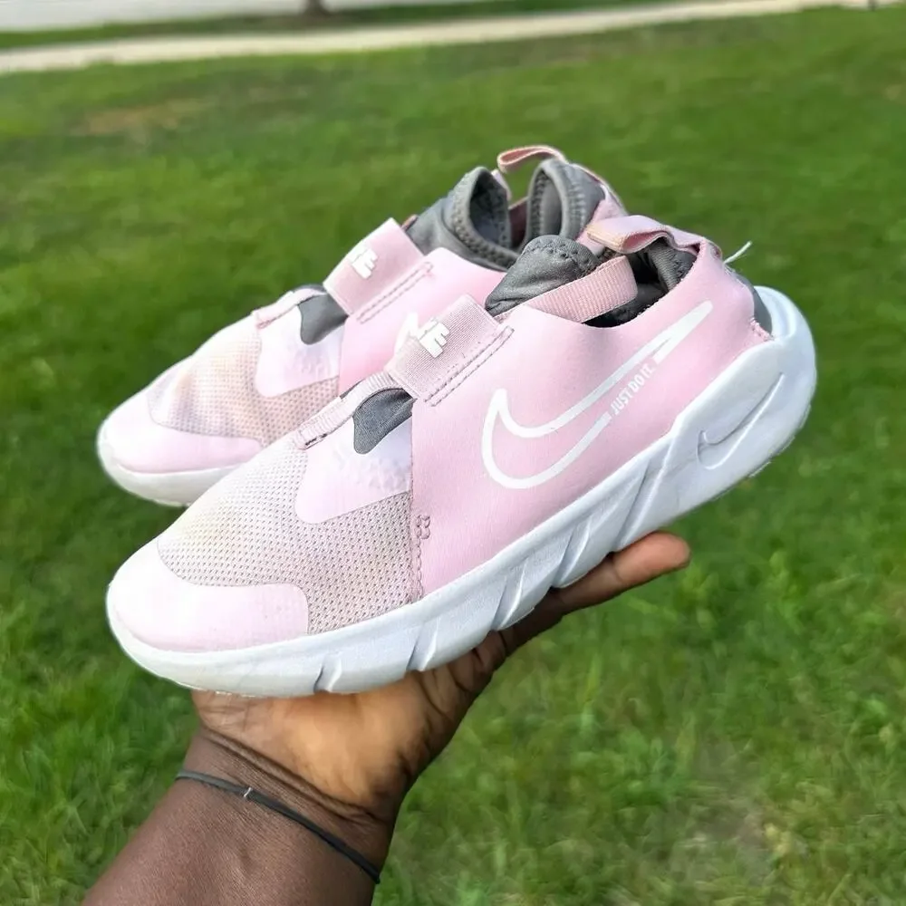 Nike Kids' Flex Runner 2 Sneaker Size 3Y‎ Pink Shoes